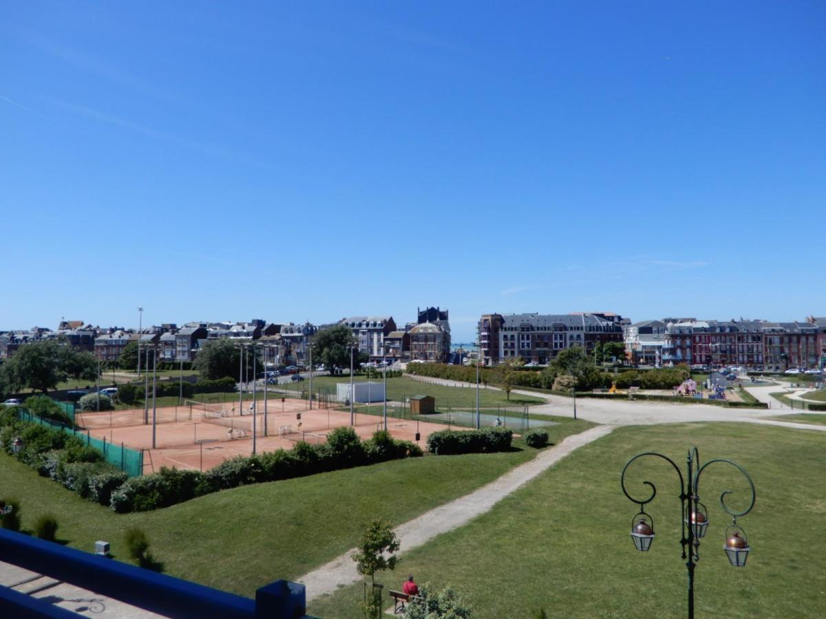 Appartement avec grand balcon et vue à 300 m plage, lit Queen Size Mers-les-Bains Exterior foto