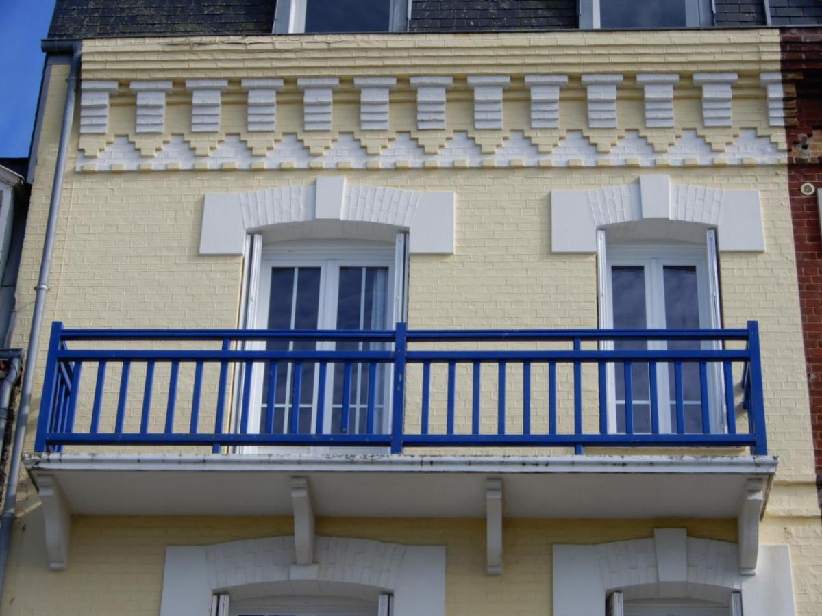 Appartement avec grand balcon et vue à 300 m plage, lit Queen Size Mers-les-Bains Exterior foto